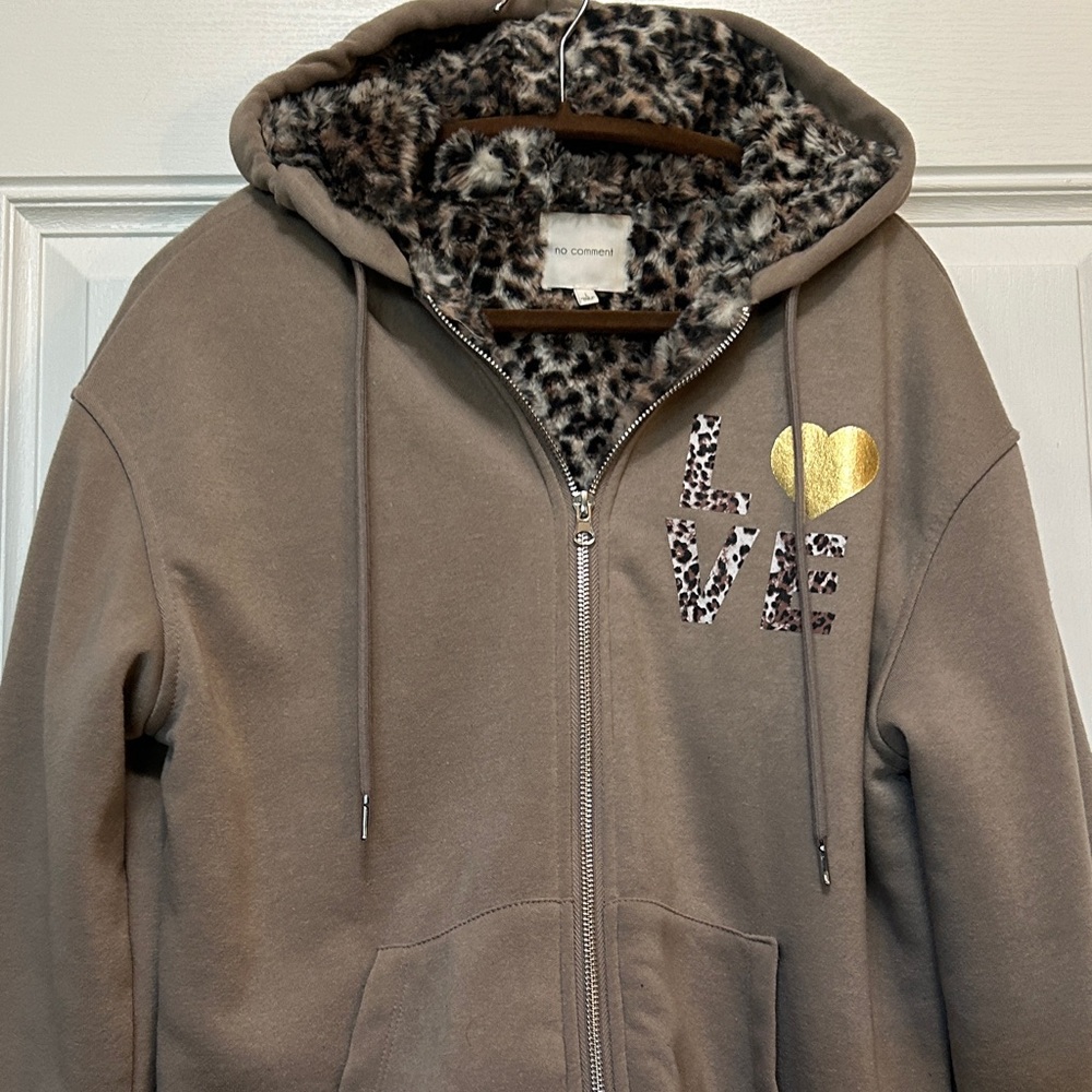Leopard Print Faux Fur Lined Full Zip Hoodie Featuring LOVE Graphics Size L - Picture 8 of 10